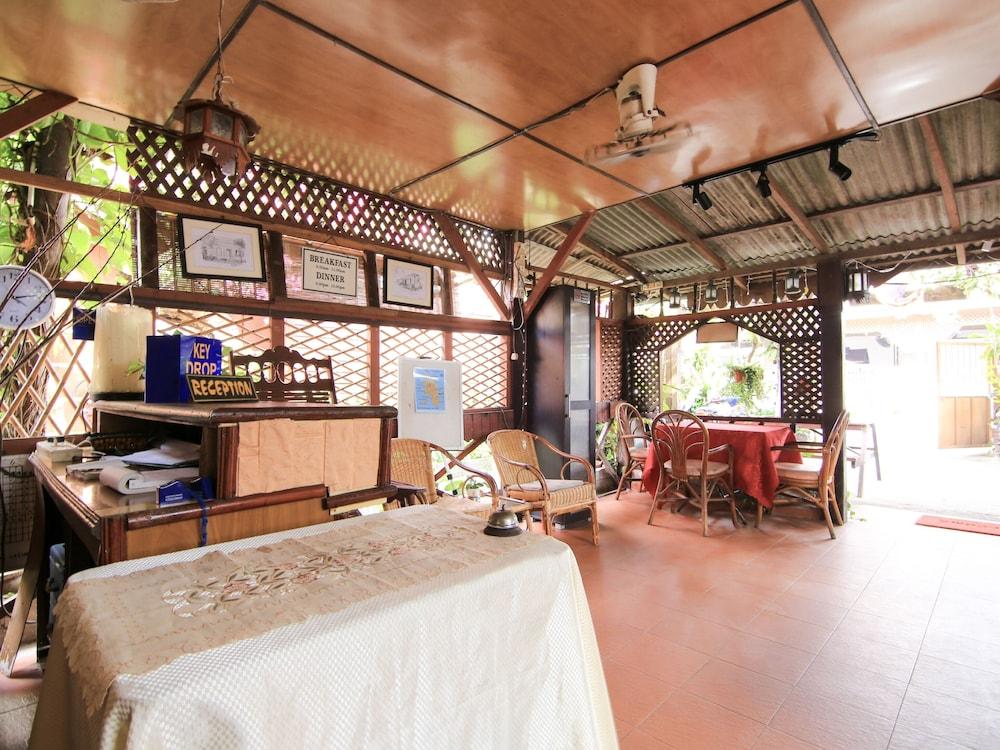 Ombak Inn Chalet Кампунг-Телук-Нипах Экстерьер фото